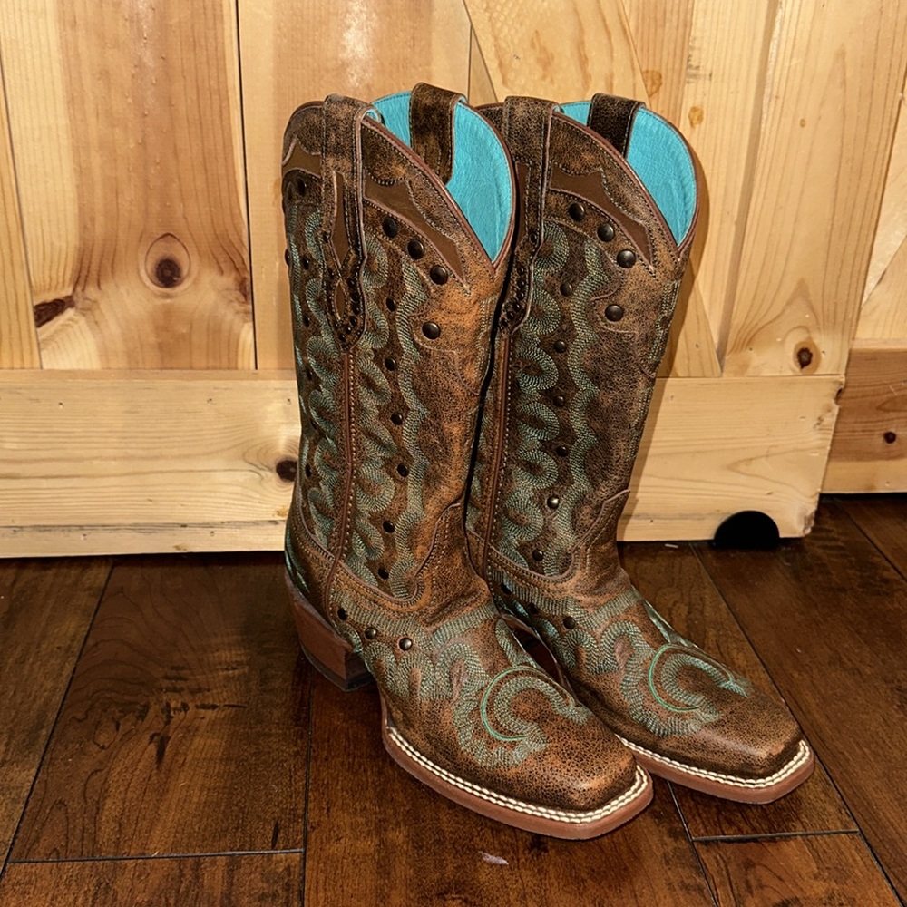 Justin Boots - Picture 4 of 7